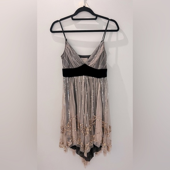 Karen Millen Sequin Tulle Cocktail Dress with Velvet Bow | Size US 8 - Picture 3 of 9